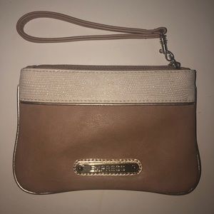 Wristlet